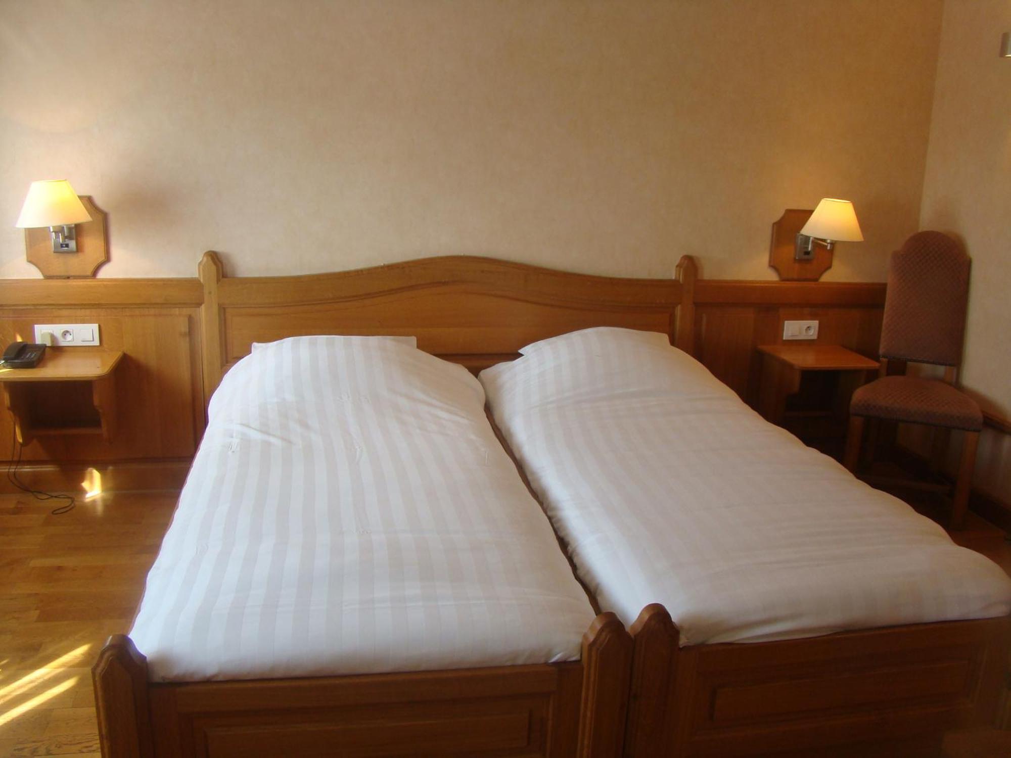 Hotel Restaurant N 4 Martelange المظهر الخارجي الصورة