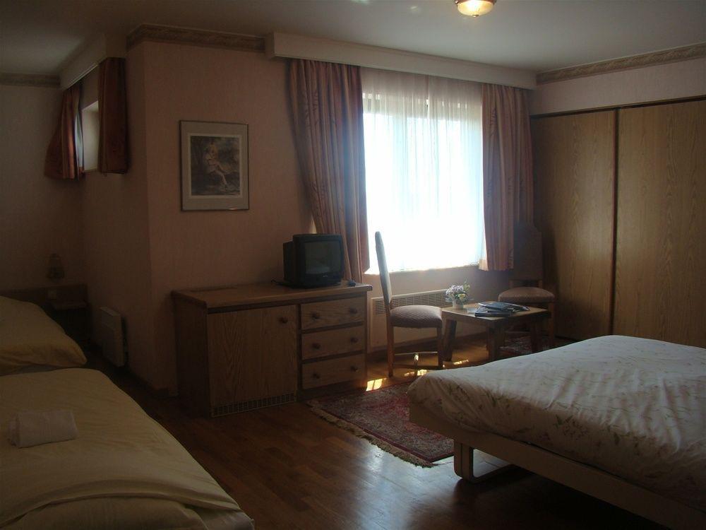 Hotel Restaurant N 4 Martelange المظهر الخارجي الصورة